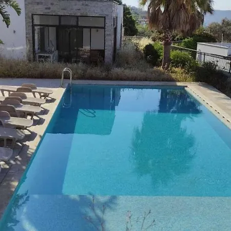 Daire Gorgeous House With Shared Pool And Garden In Bodrum